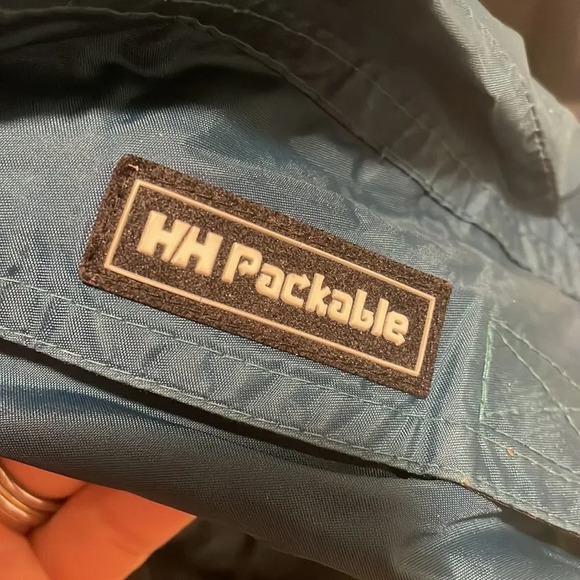 Helly Hansen teal and black womans ski shell jacket - Picture 9 of 9